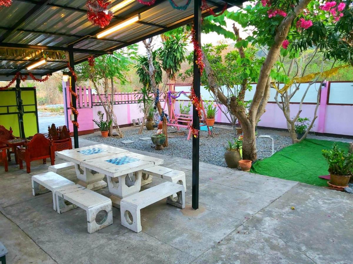 Wilailak Bungalow @ Koh Srichang Ko Si Chang Luaran gambar