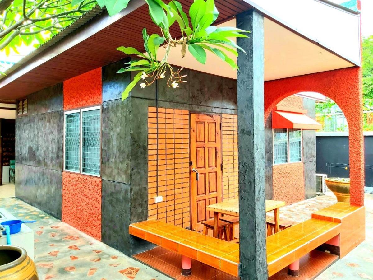 Wilailak Bungalow @ Koh Srichang Ko Si Chang Luaran gambar