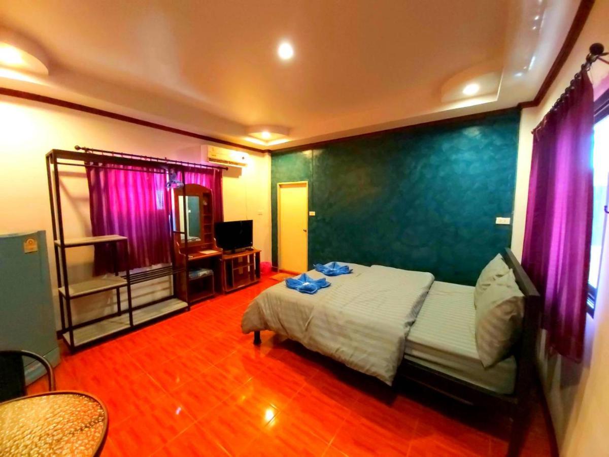 Wilailak Bungalow @ Koh Srichang Ko Si Chang Luaran gambar